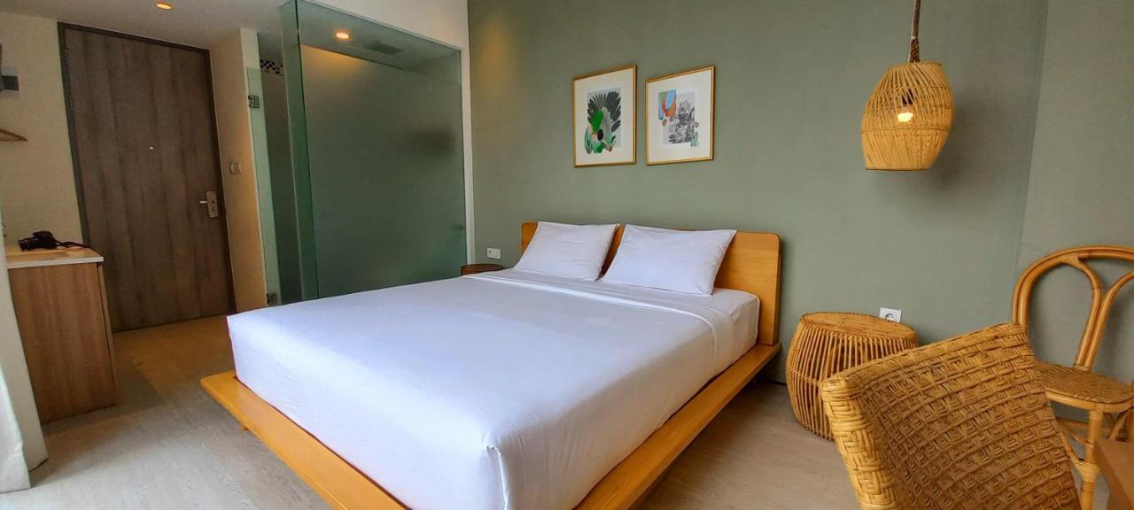 La Boheme, Rooms And Coffee Jakarta Exterior photo