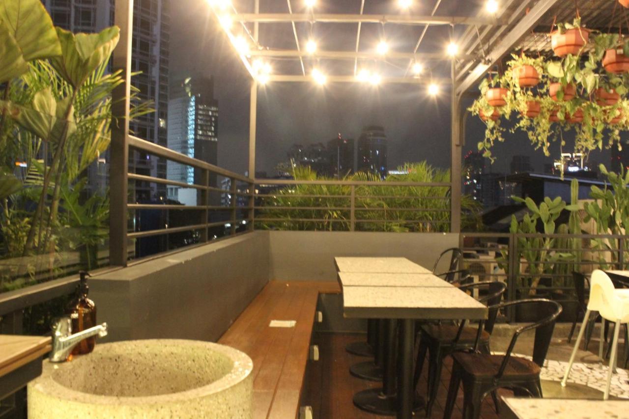 La Boheme, Rooms And Coffee Jakarta Exterior photo
