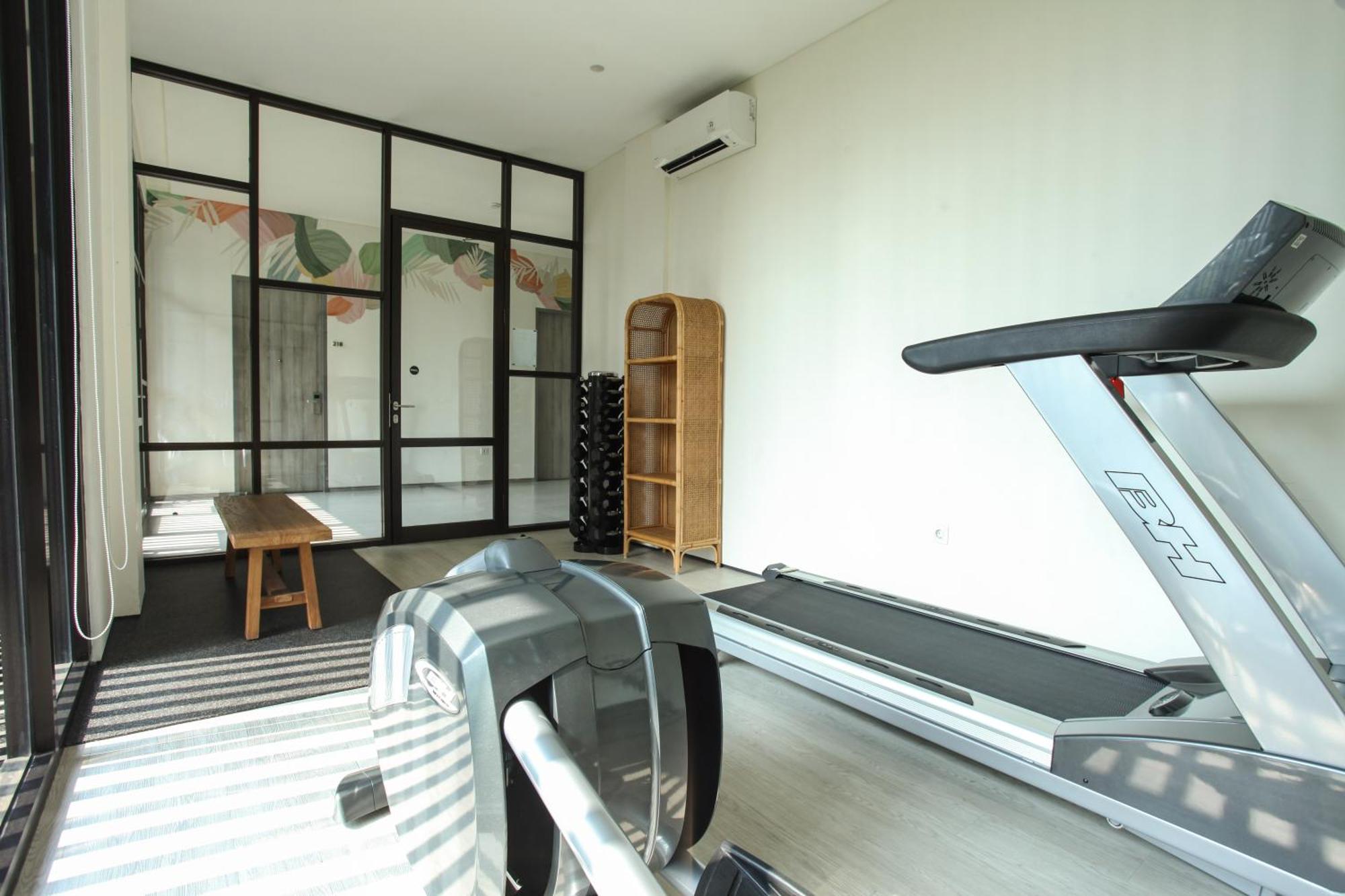 La Boheme, Rooms And Coffee Jakarta Exterior photo